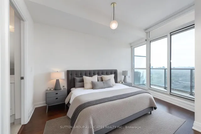 Additional image 17 of 530 St. Clair Ave Unit 1502