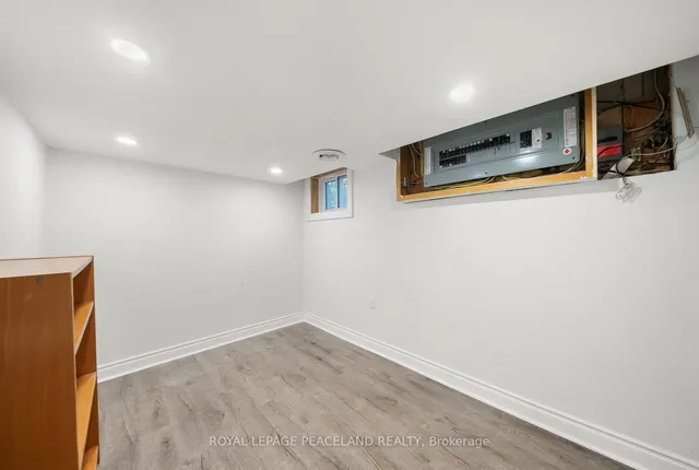 Additional image 44 of 105 Apache Tr