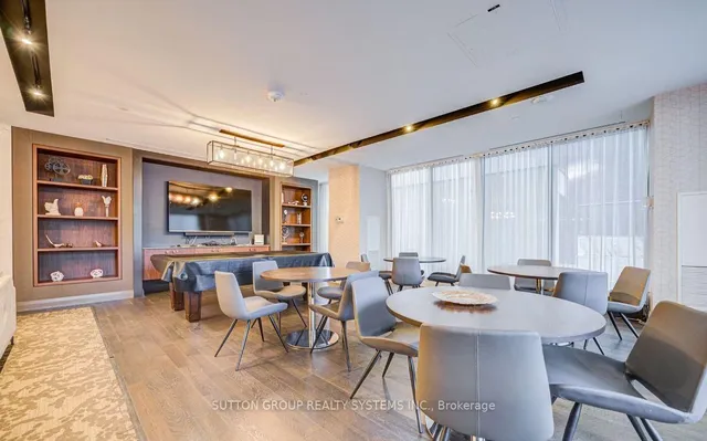 Additional image 32 of 39 Annie Craig Dr Unit 1604