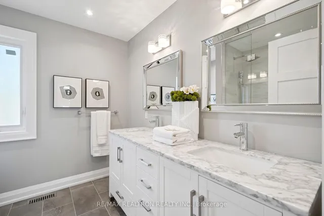 Additional image 37 of 28 Burwood Rd