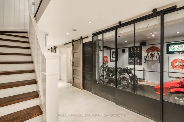 Additional image 33 of 151 Balsam Ave