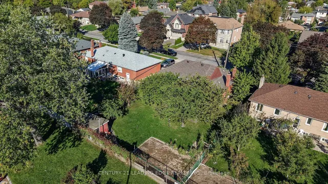 Additional image 50 of 325 Waterloo Ave