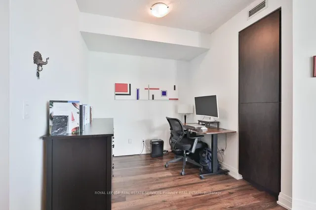 Additional image 2 of 16 Yonge St Unit 3109