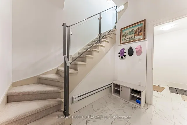 Additional image 38 of 29 Queens Quay Unit Th127