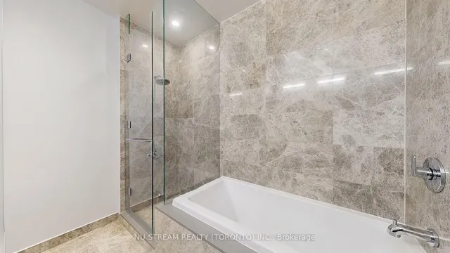 Additional image 19 of 100 Harbour St Unit PH101