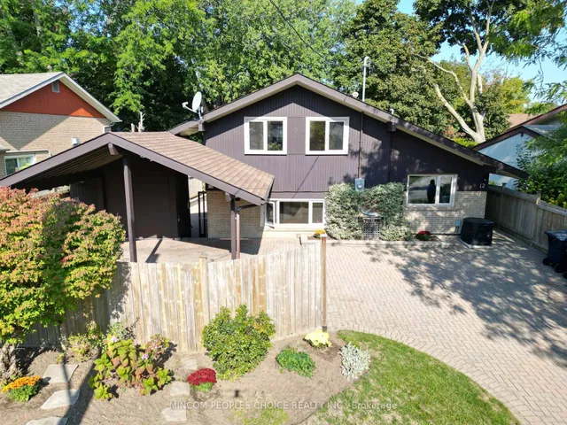 12 Ladysbridge Dr