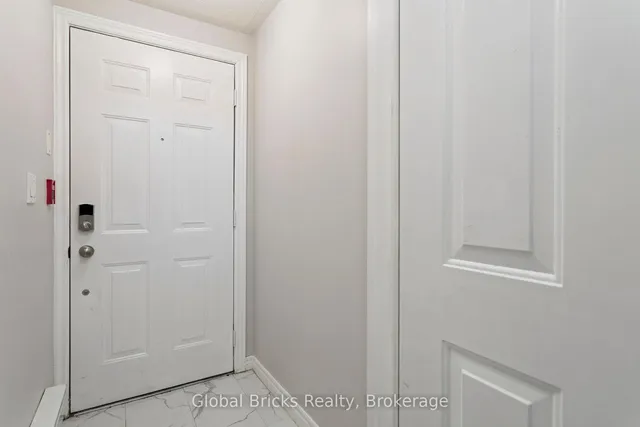 Additional image 4 of 3400 Lake Shore Blvd Unit 203