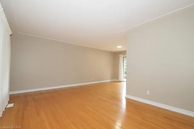 Additional image 7 of 15 Niagara Rd