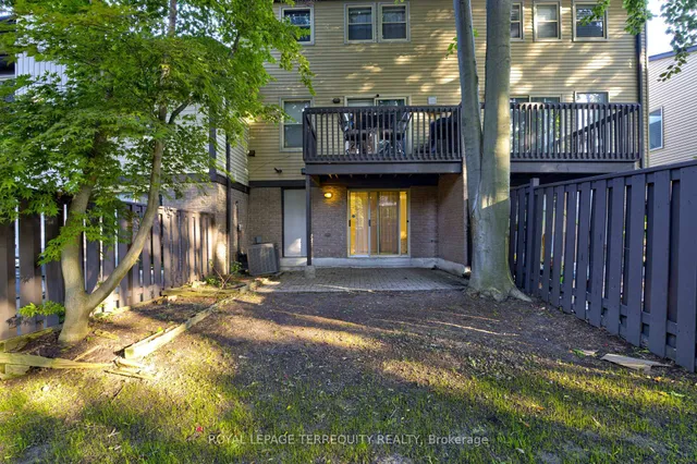 Additional image 37 of 76 English Ivy Way