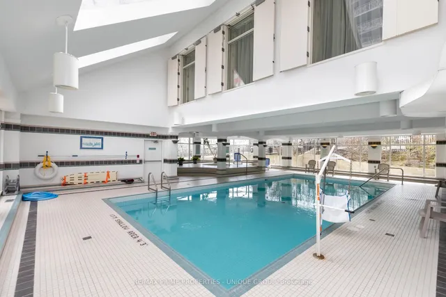 Additional image 27 of 18 Concorde Pl Unit 808