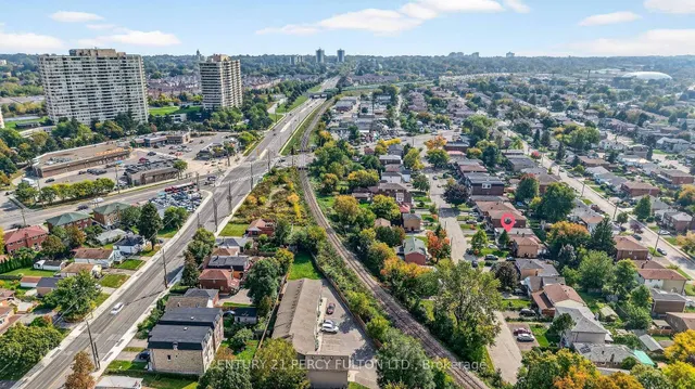 Additional image 26 of 98 Granger Ave