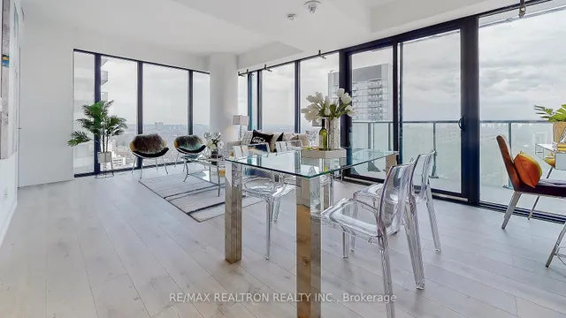 Additional image 2 of 161 Roehampton Ave Unit 2809