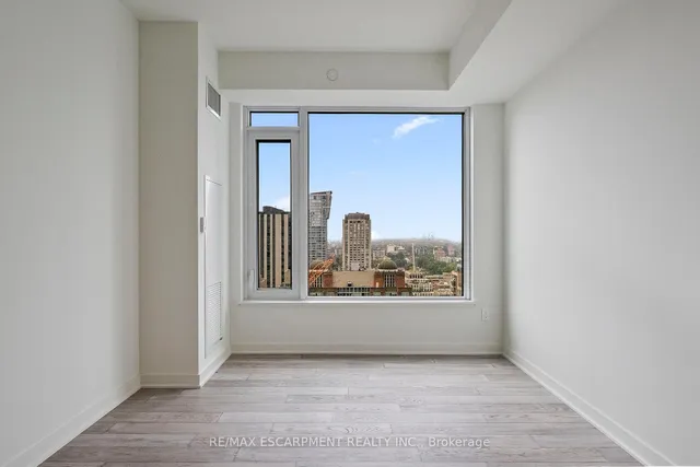 Additional image 19 of 11 Yorkville Ave Unit 2113