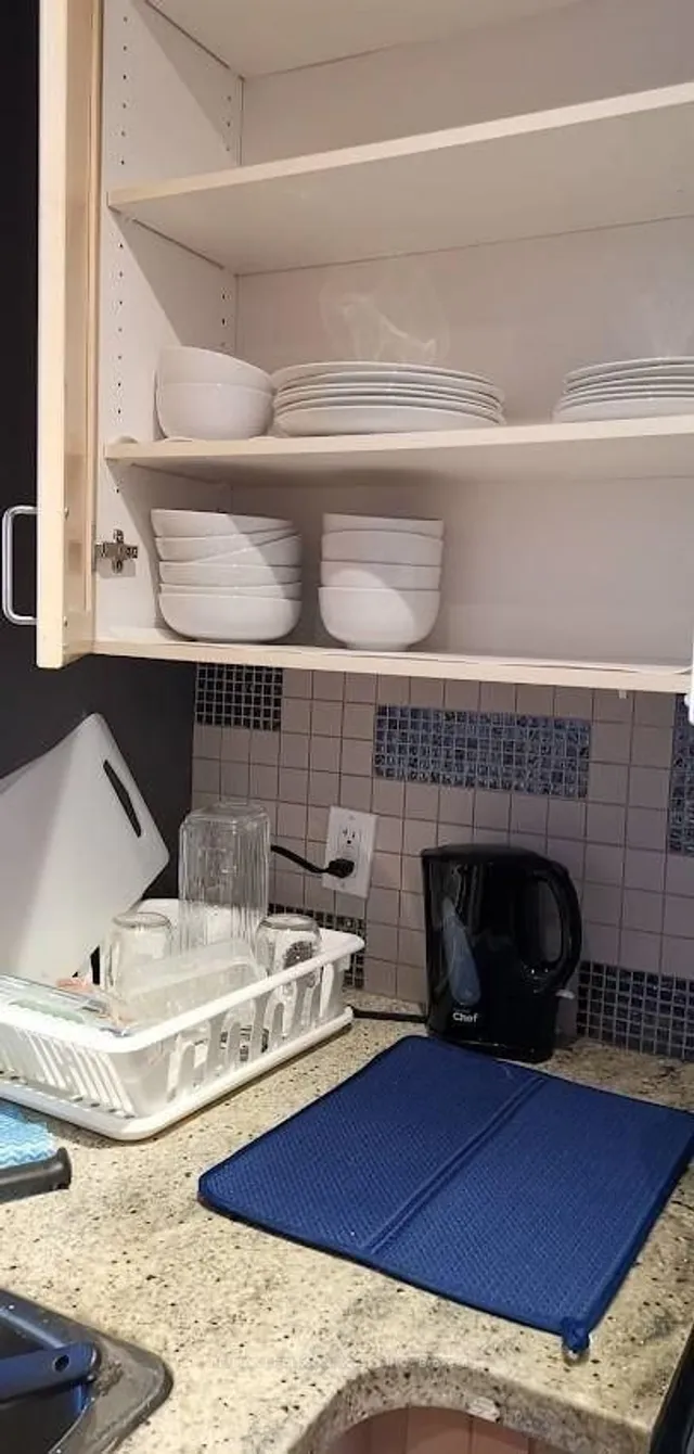 Additional image 21 of 85 Bloor St Unit 1603