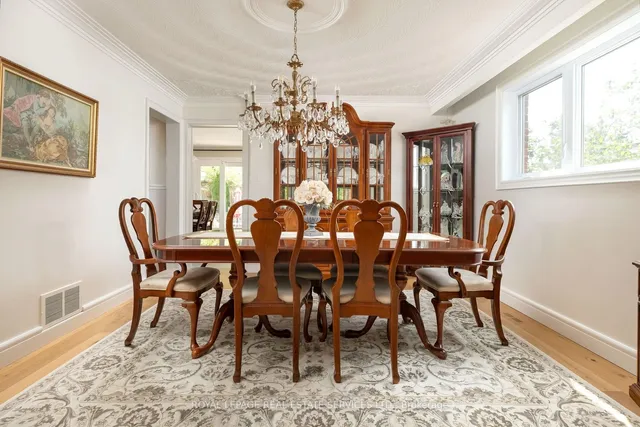 Additional image 13 of 15 Westroyal Rd