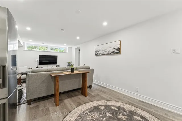 Additional image 30 of 33 Murellen Cres