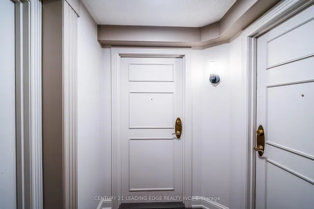Additional image 4 of 700 HUMBERWOOD Blvd Unit 219