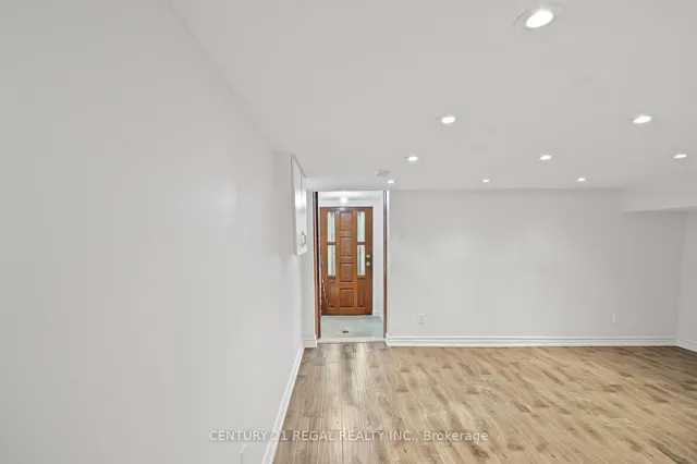 Additional image 31 of 300 Montrose Ave
