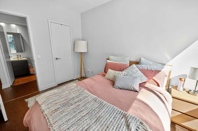 Additional image 10 of 1030 King St Unit 444