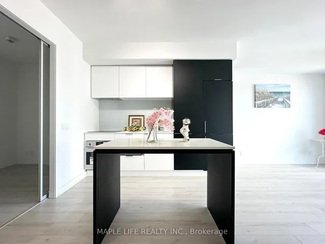 Additional image 13 of 33 Helendale Ave Unit 1901