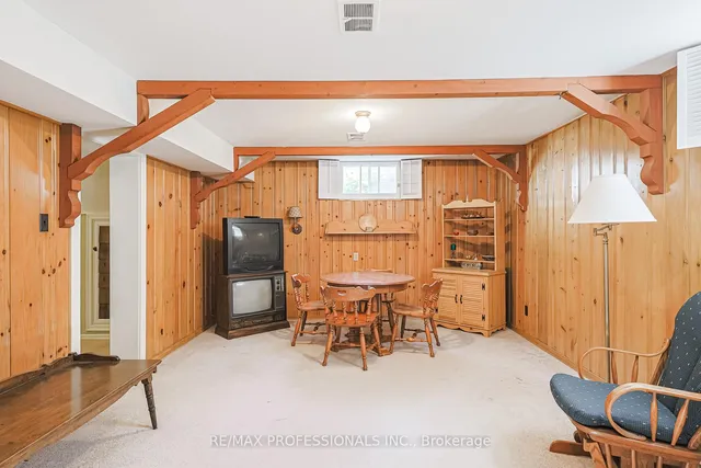 Additional image 34 of 55 Old Burnhamthorpe Rd