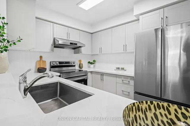 Additional image 7 of 39 PEMBERTON Ave Unit LPH17