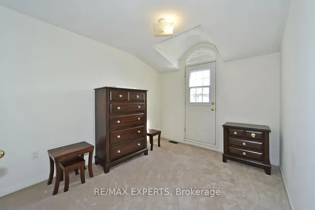 Additional image 18 of 50 Fred Young Dr