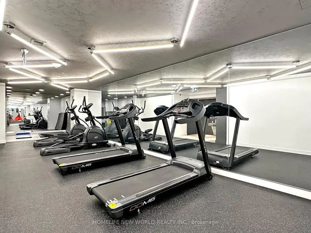 Additional image 37 of 2 Augusta Ave Unit LPH03