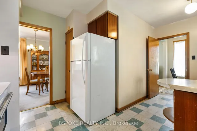 Additional image 13 of 54 Warner Ave