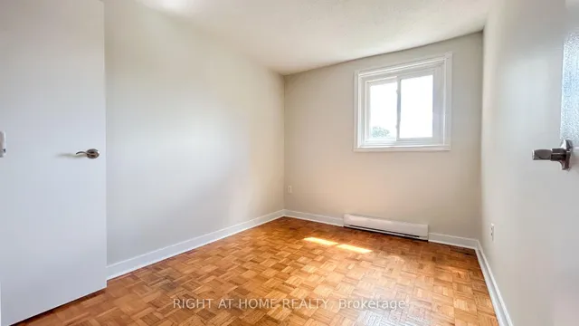 Additional image 31 of 160 Jansen Ave Unit 32