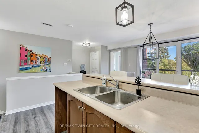 Additional image 16 of 45 Cedarhill Cres Unit 1D