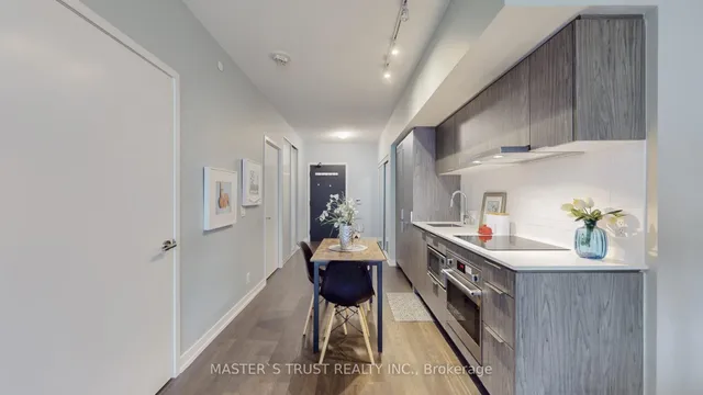 Additional image 13 of 60 shuter St Unit 218