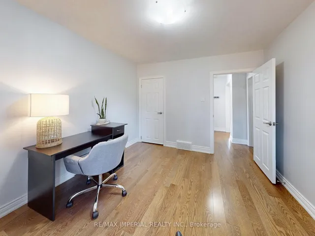 Additional image 23 of 598 Ridelle Ave