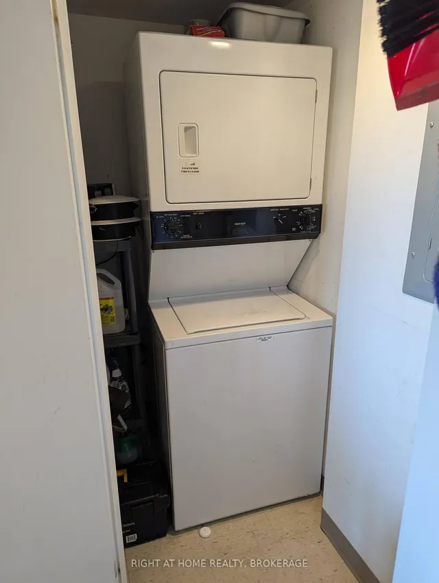 Additional image 21 of 550 Queens Quay W Quay Unit 608