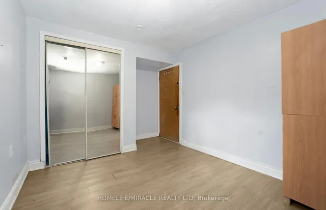 Additional image 35 of 66 Avening Dr