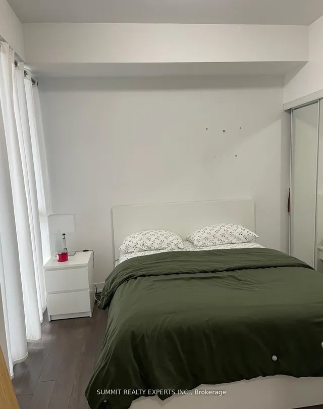 Additional image 18 of 10 parklawn Rd Unit 519