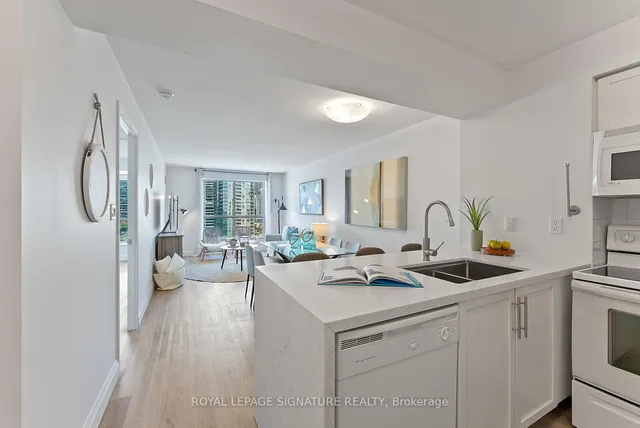 Additional image 36 of 410 Queens Quay Unit 1407