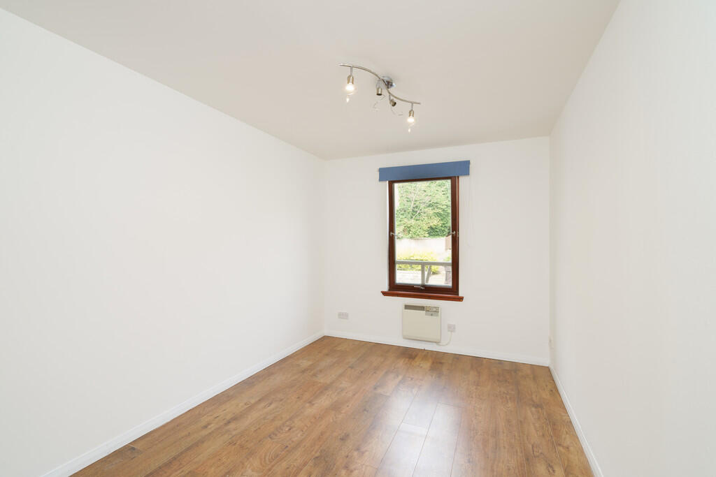 Additional image 13 of Strawberry Bank Parade, Aberdeen