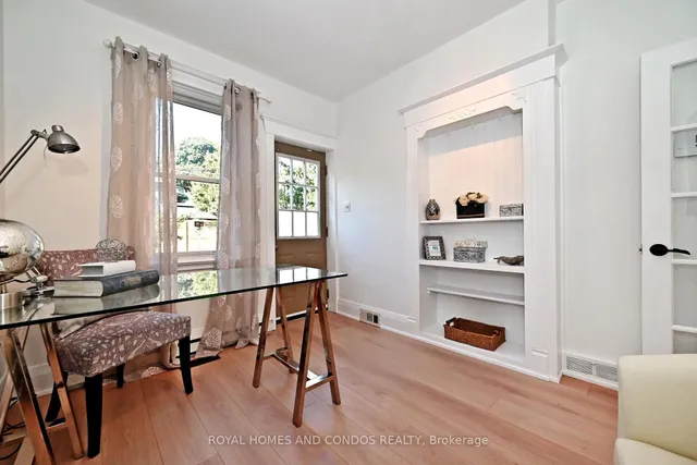 Additional image 27 of 38 Gates Ave