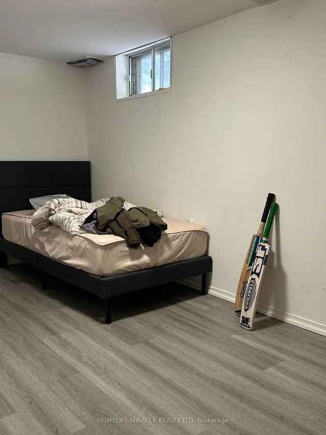 Additional image 23 of 140 Porchester Dr