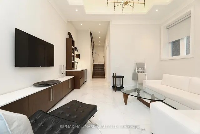 Additional image 35 of 159 Roe Ave