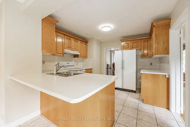 Additional image 12 of 8 Charnwood Rd