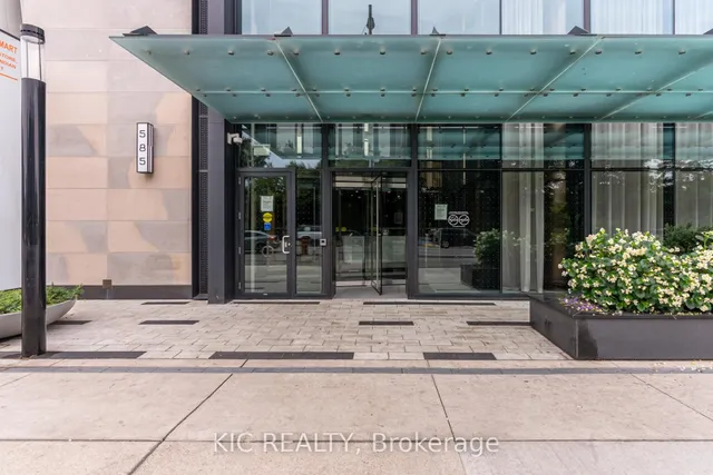 Additional image 2 of 585 Bloor St Unit 3923