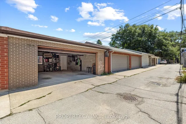 Additional image 37 of 790 Manning Ave