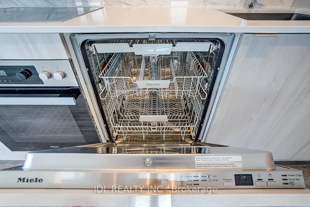 Additional image 12 of 138 Downes St Unit 5103