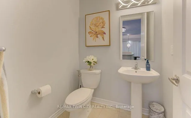 Additional image 16 of 231 Grovehill Cres