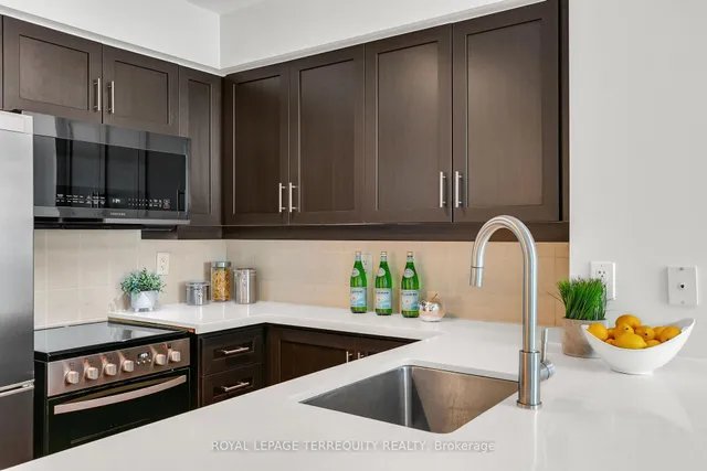 Additional image 10 of 50 Lynn Williams St Unit PH2311