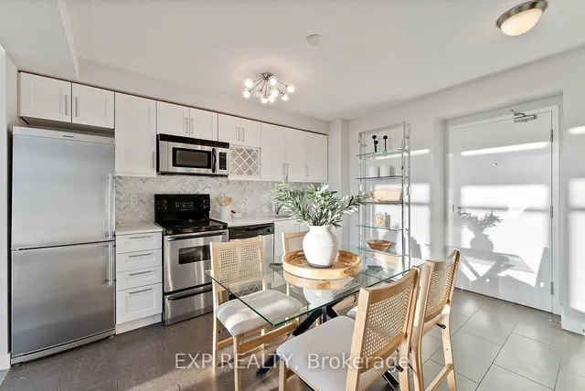 Additional image 4 of 15 Fort York Blvd Unit 4101