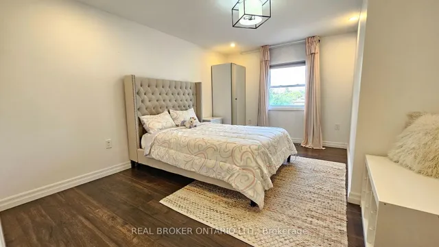 Additional image 20 of 54 Tower Dr