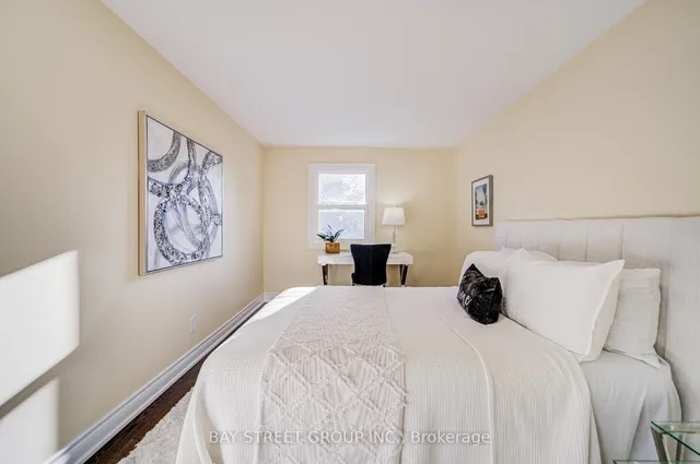 Additional image 33 of 107 Enchanted Hills Cres